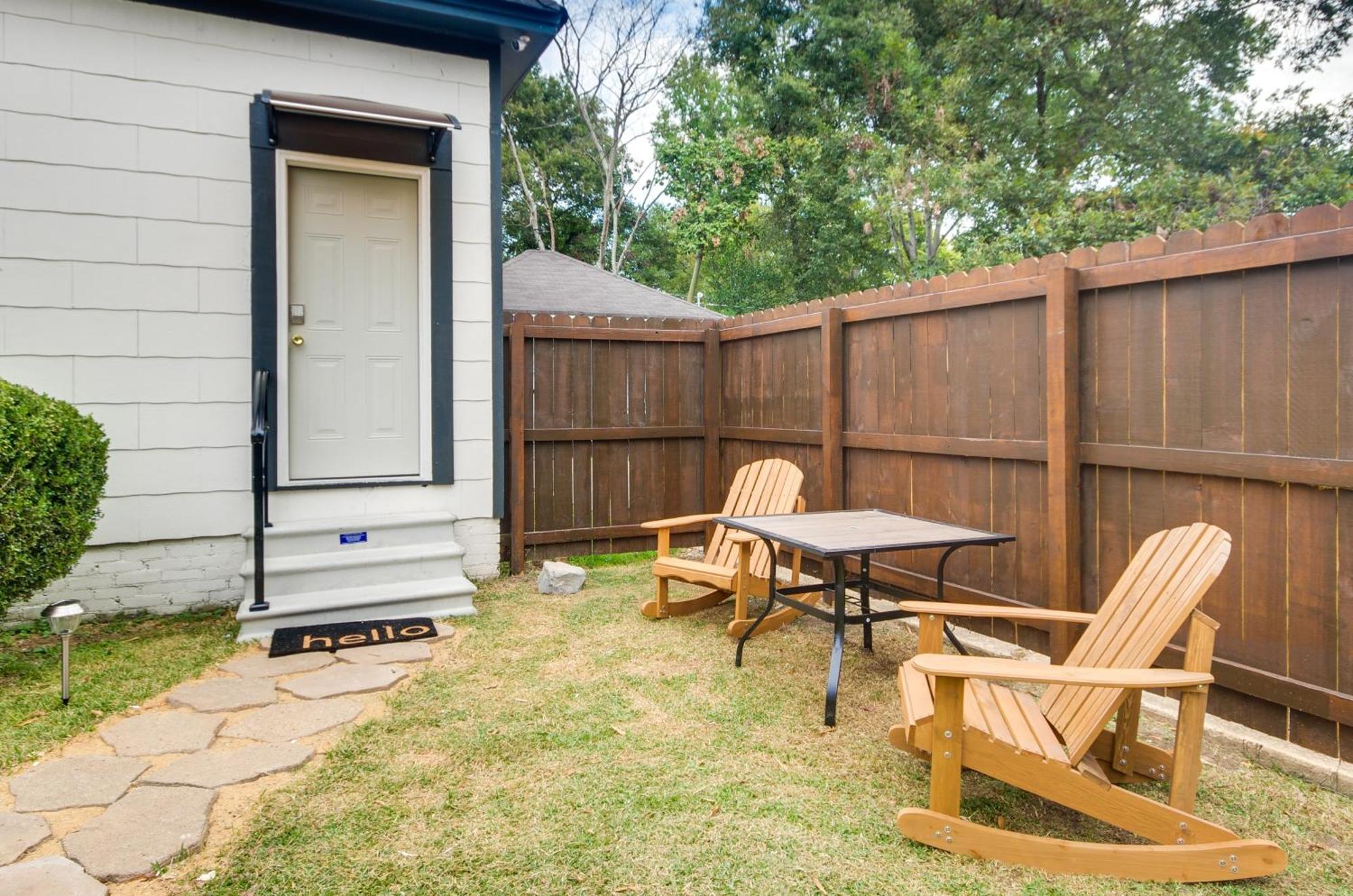 Modern Greenwood Studio Less Than 1 Mi To Downtown! Luaran gambar