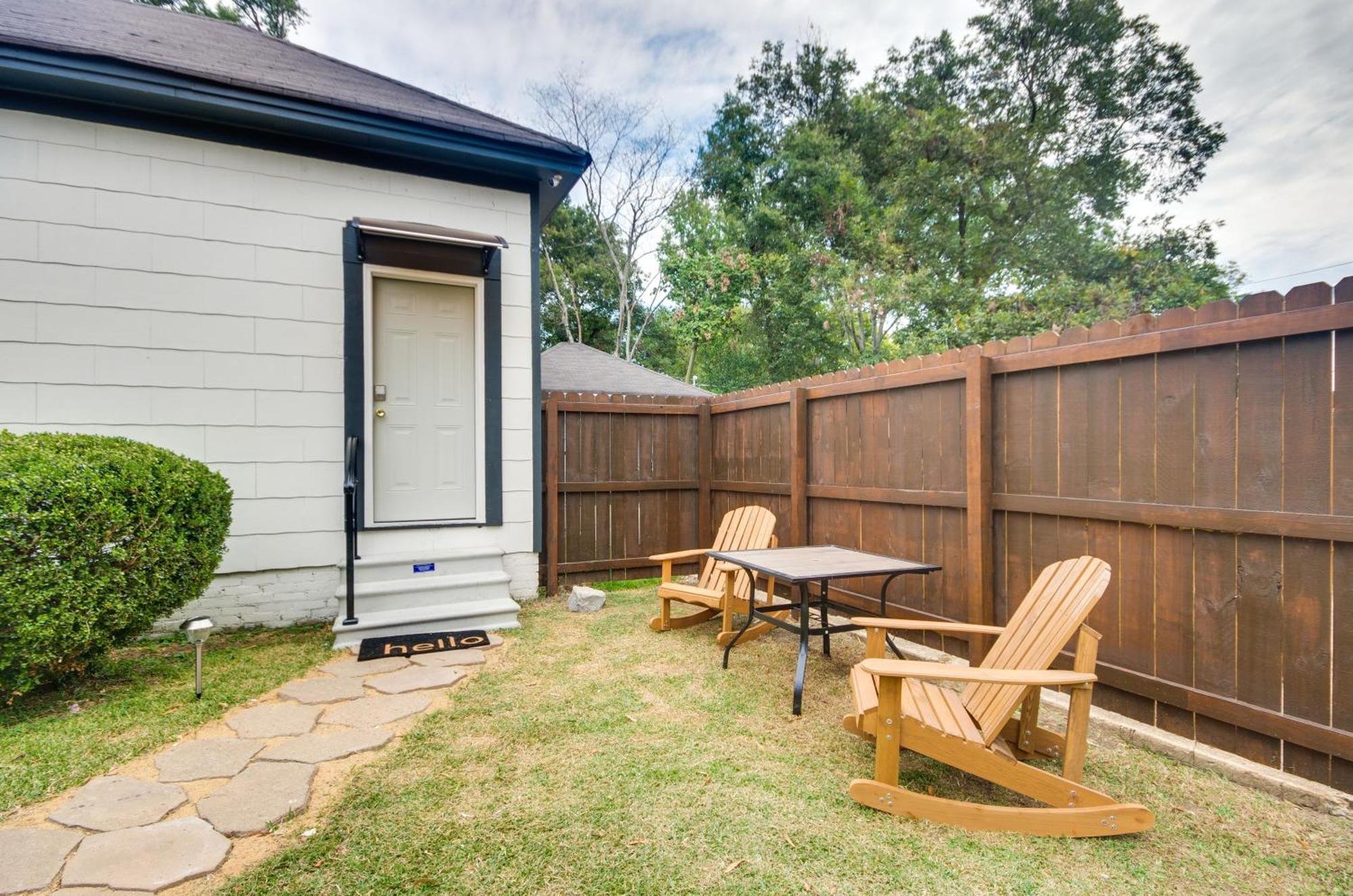 Modern Greenwood Studio Less Than 1 Mi To Downtown! Luaran gambar